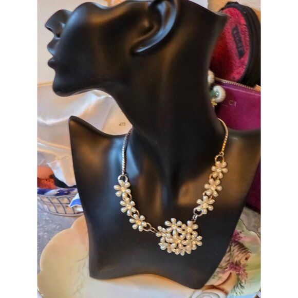 Vintage Pearl & Rhinestone Daisy Necklace Hook Clasp - Picture 5 of 6